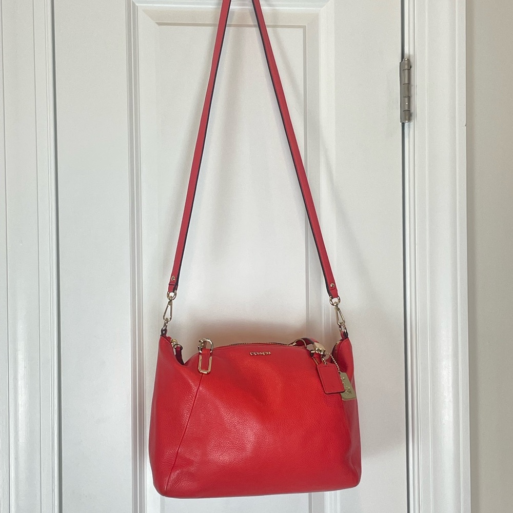COACH 28095 LEATHER Women Bag —Scarlet Red. Vintage.
